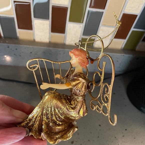 Vintage metallic angel ornament - Picture 4 of 6